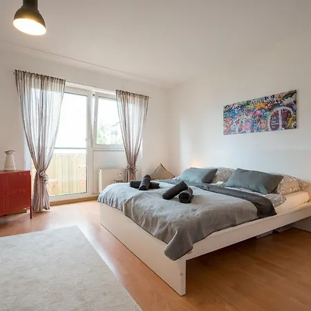 Grosse Louise In Der Neustadt Fuer Familien & Dresden