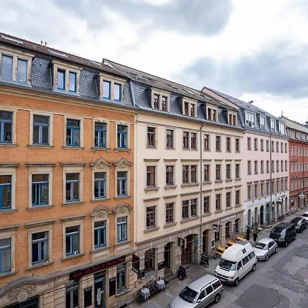 Apartment Grosse Louise In Der Neustadt Fuer Familien & Dresden