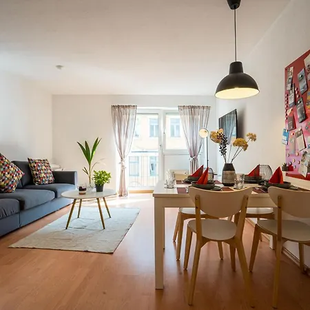 Διαμέρισμα Grosse Louise In Der Neustadt Fuer Familien & *